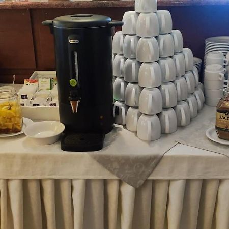 Willa Pod Gwiazdami & Spa Kudowa Zdroj Ngoại thất bức ảnh